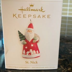 HALLMARK 2006 ST. NICK ORNAMENT